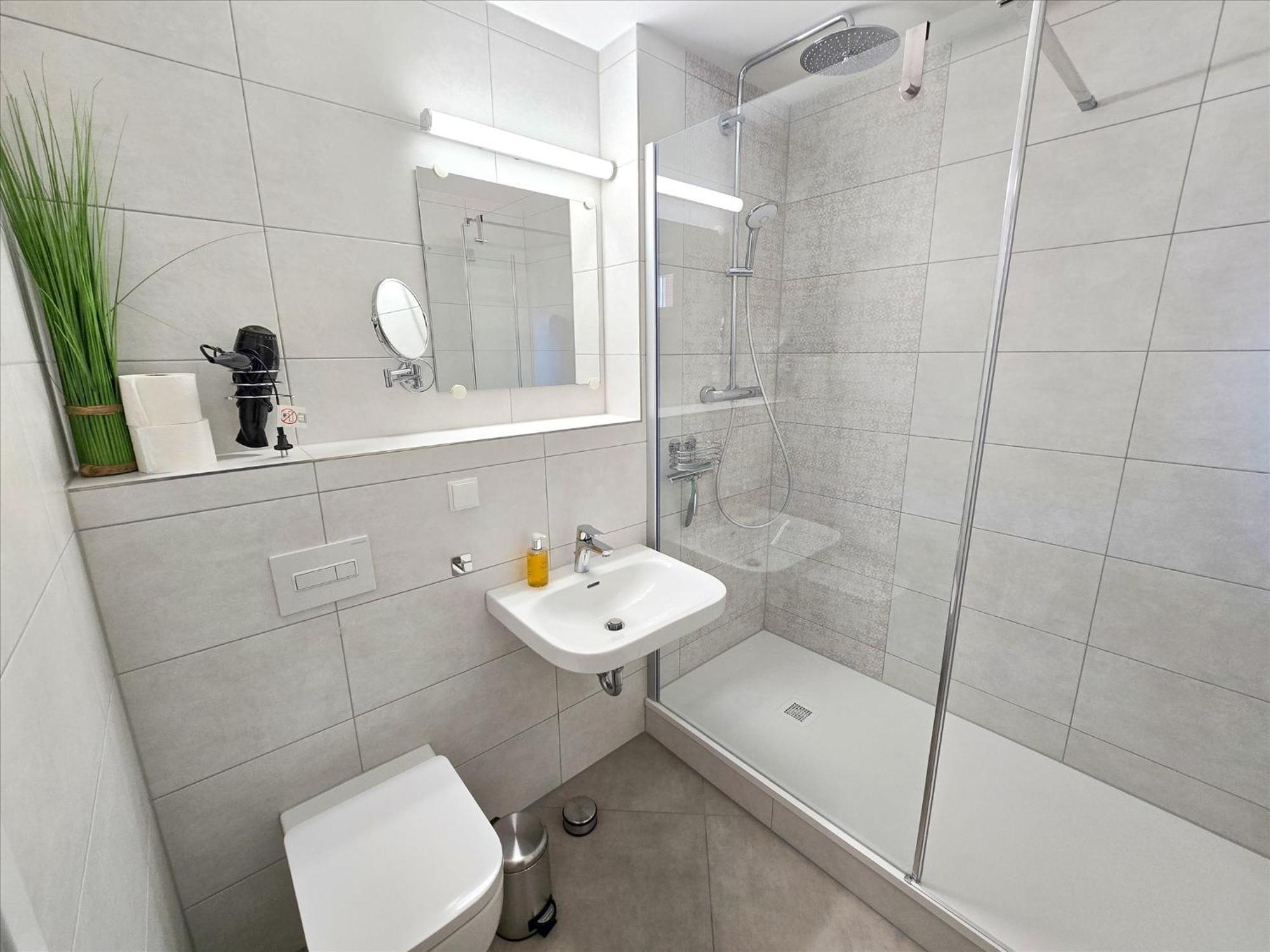 Feriendorf Rugana - Komfort Appartement Mit 1 Schlafzimmer Und Terrasse B47 Dranske Exteriör bild